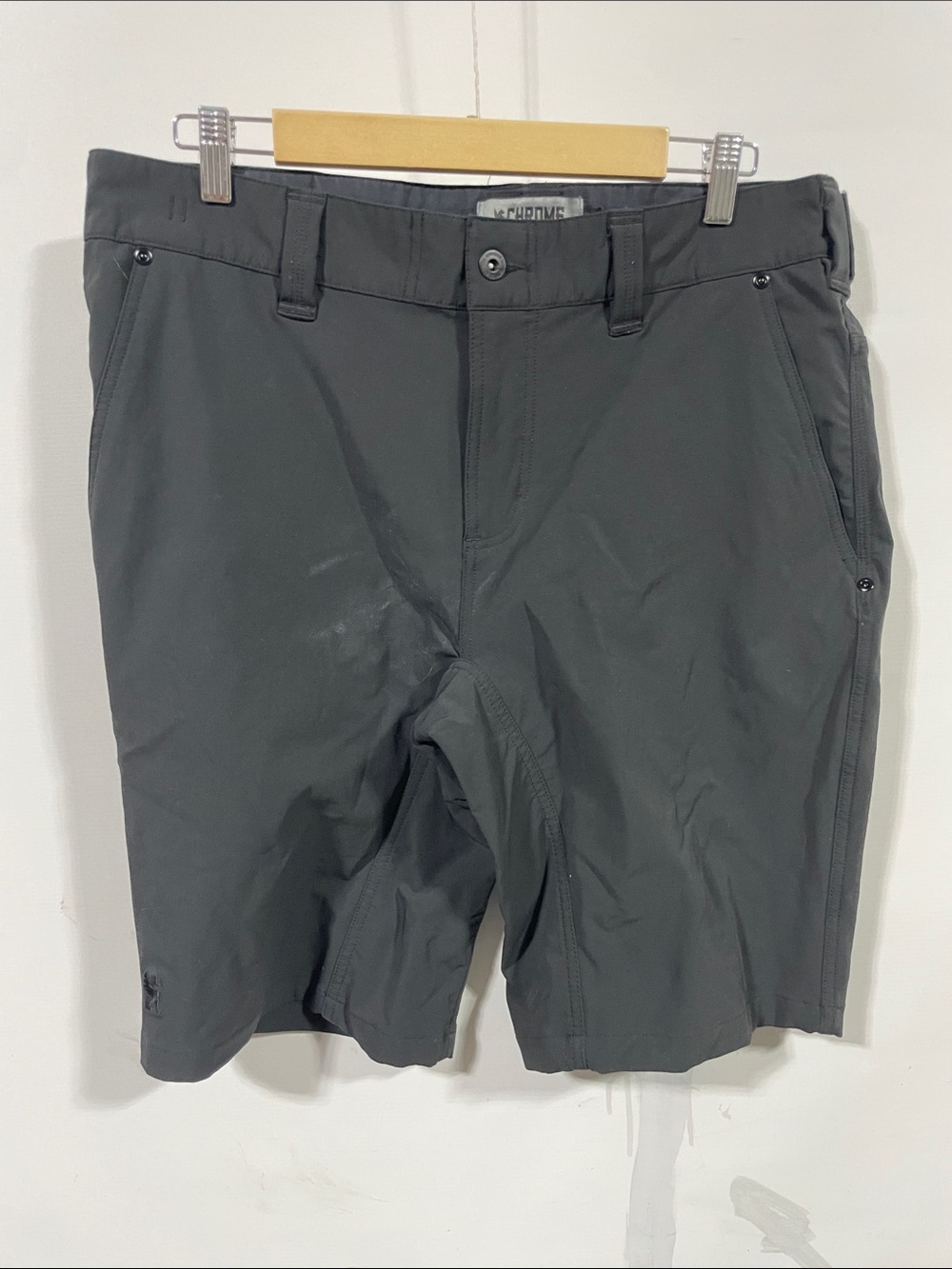 Chrome industries Men's Flat Front Shorts - Charcoal Performance Style